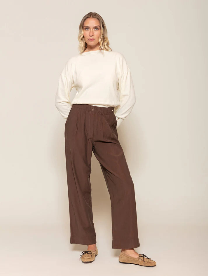 Blusa em fio pluma exclusivo com detalhe em botões forrados Biamar 12480
