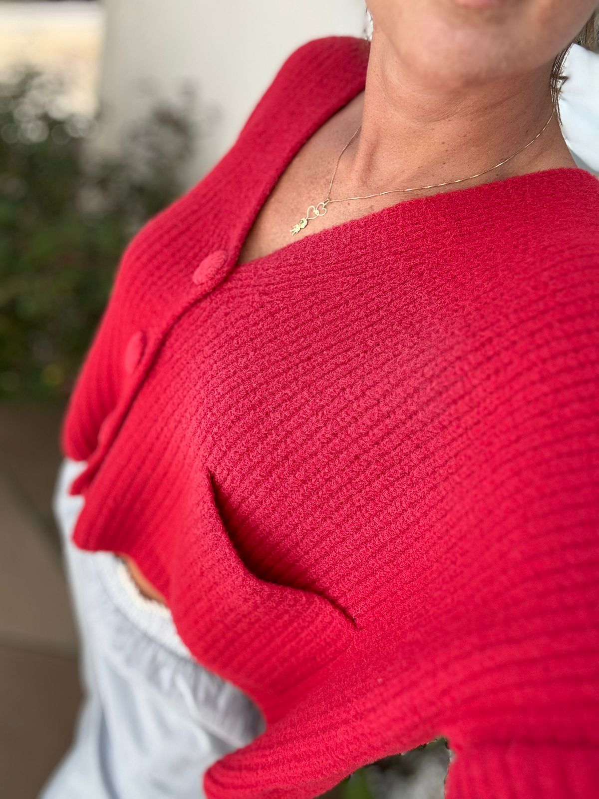 CASACO FIO PLUMA COM BOTÕES REVESTIDOS E BOLSOS FRONTAL