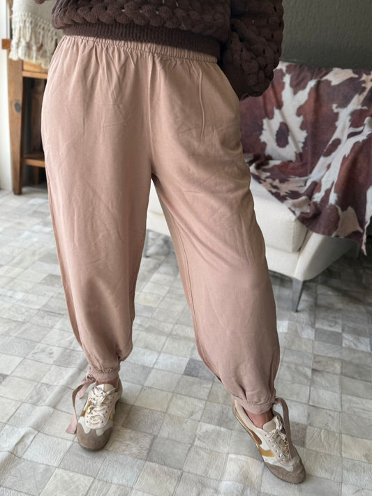 Calça Aladim com amarração e bolsos laterais Biamar 12234