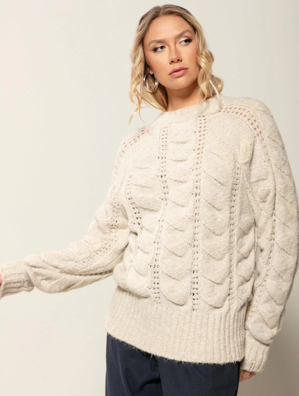 BLUSA EM PONTOS VAZADOS COM GOLA REDONDA E MANGAS DE CAVA RAGLAN BIAMAR
