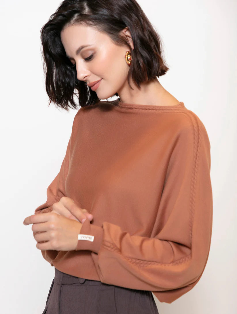 BLUSA EM ALGODÃO COM DETALHE EM TRANÇAS E GOLA CANOA BIAMAR 11975