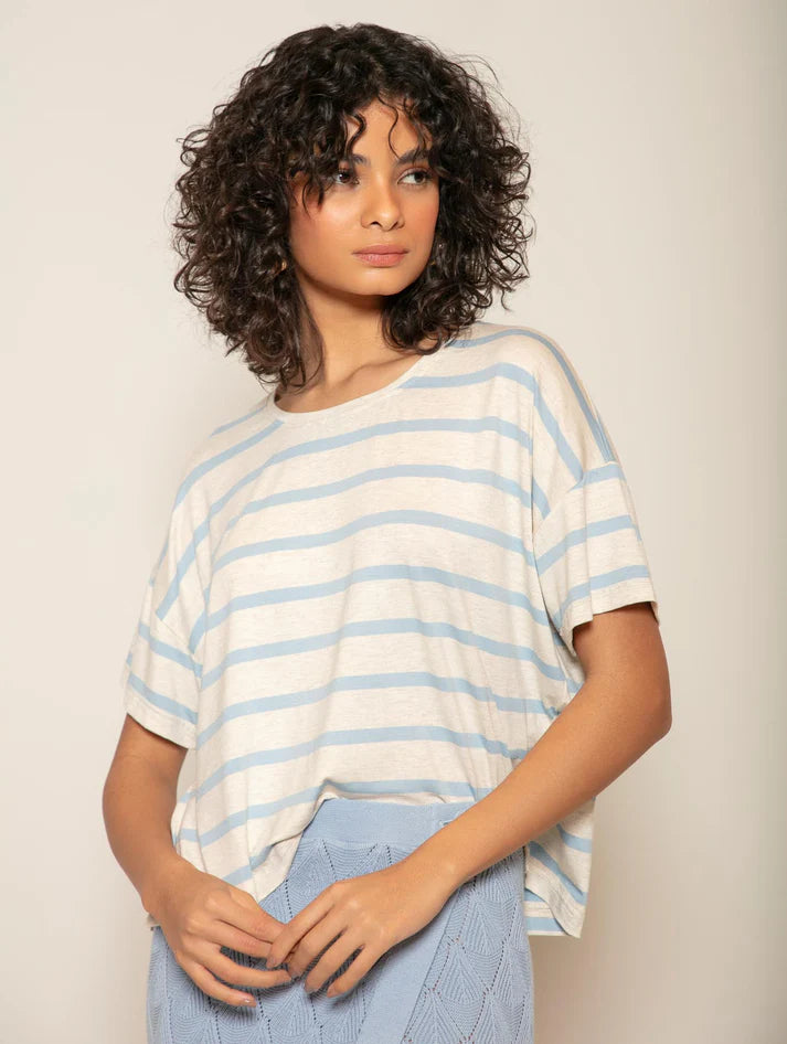 BLUSA QUADRADA MANGA CURTA COM PADRONAGEM EM LISTRAS BIAMAR 12078