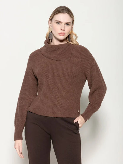 Blusa canelada em fio pluma com gola assimétrica Biamar 11999