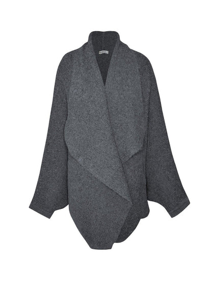 CAPA COM LAPELA ALONGADA E SEM FECHAMENTO BIAMAR