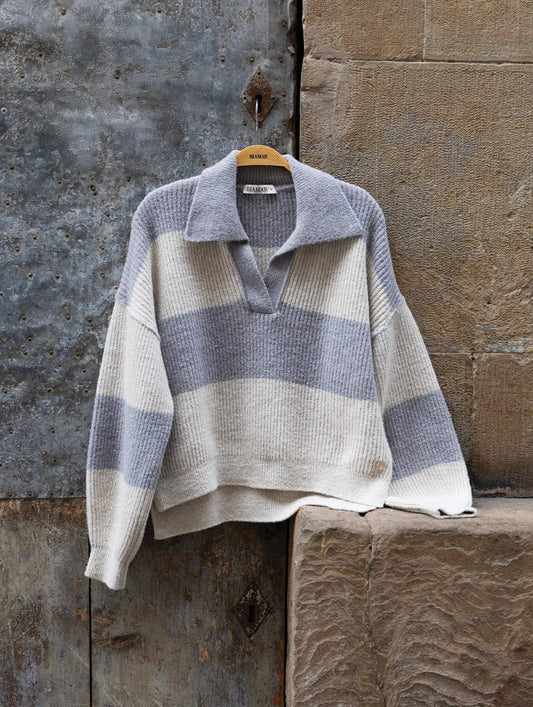 Blusa com padronagem em listras e gola polo Biamar 12394