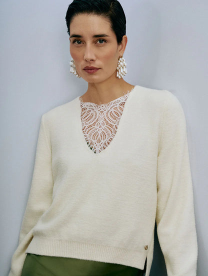 Blusa em fio pluma exclusivo Biamar com detalhe em renda 12503