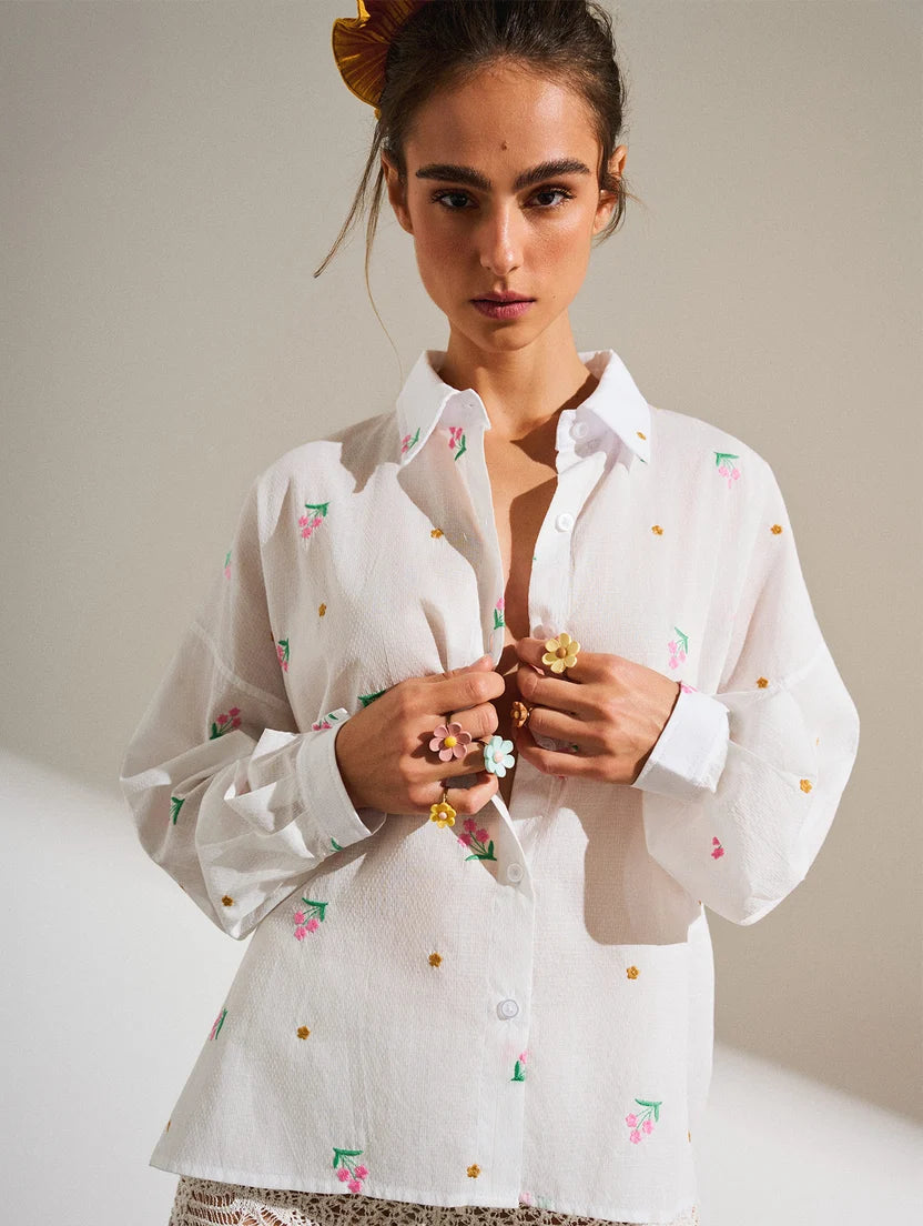 Camisa bordada com fenda lateral Biamar 12609