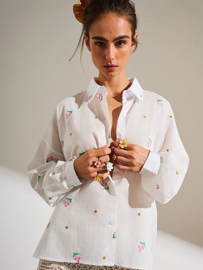 Camisa bordada com fenda lateral Biamar 12609