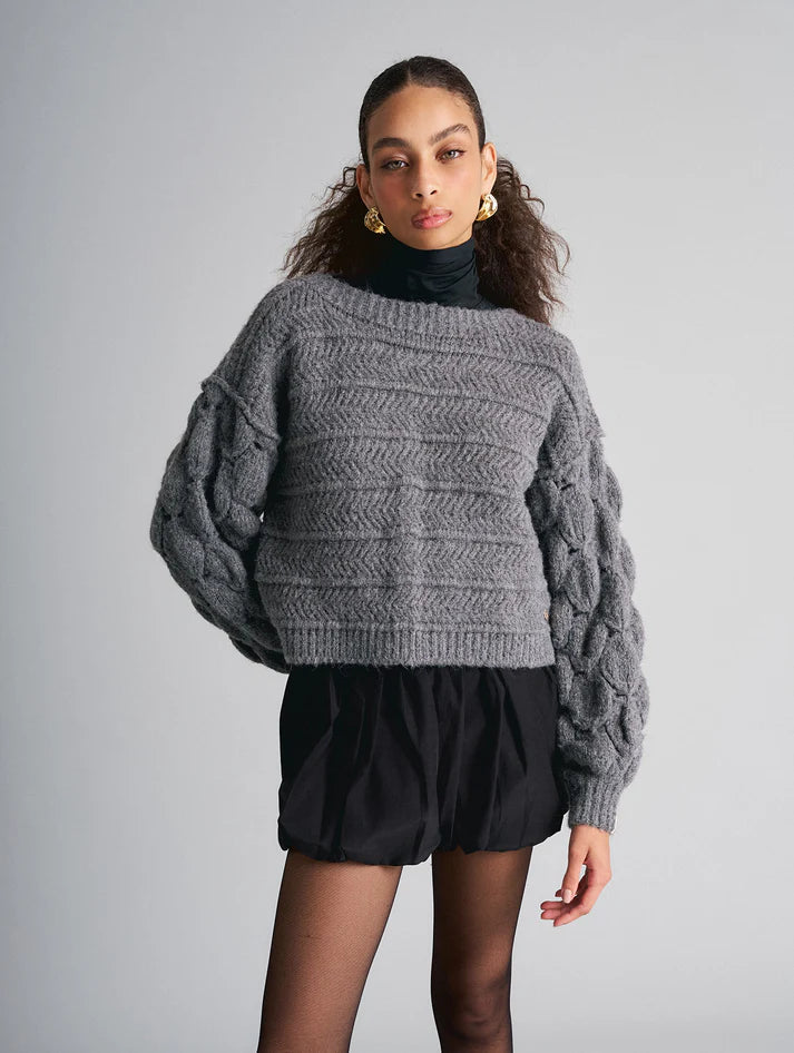 Blusa com gola redonda e mangas em ponto gota Biamar 11993