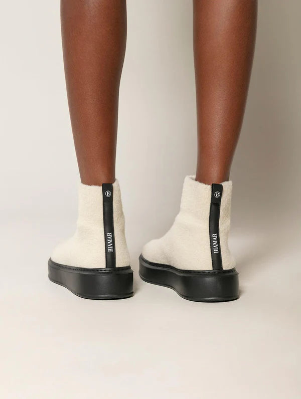 BOTA ASPEN EM MALHA DE CANO E SOLADO BAIXO BIAMAR