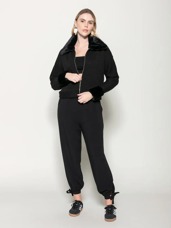 Calça Aladim com amarração e bolsos laterais Biamar 12234