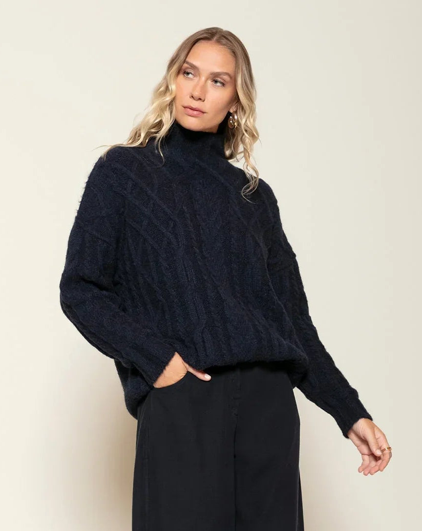 Blusa alongada com tecimento em tranças Biamar 12455