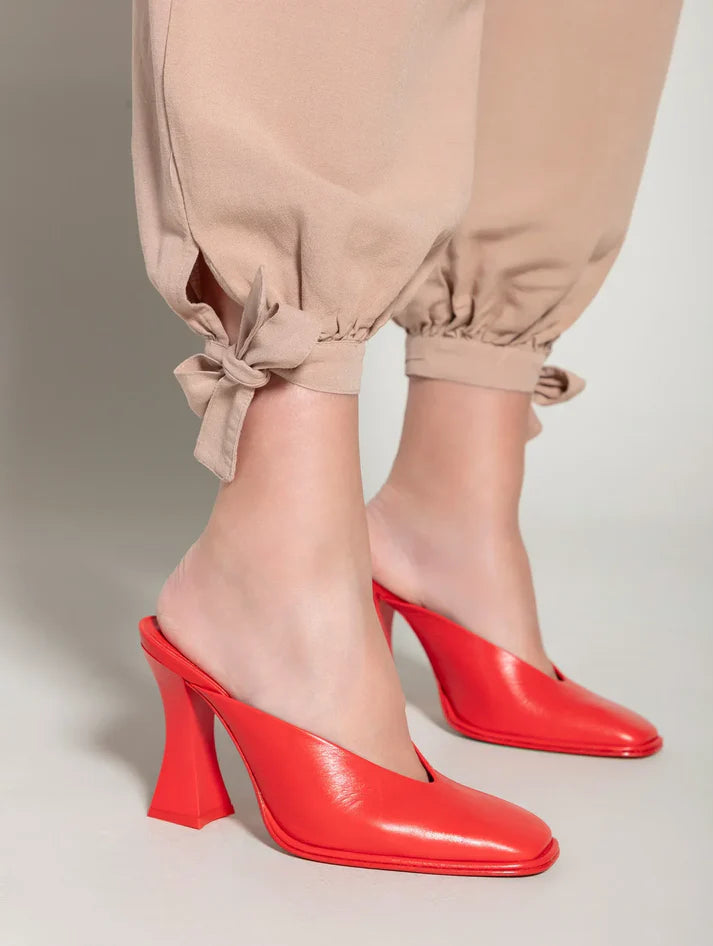 Calça Aladim com amarração e bolsos laterais Biamar 12234