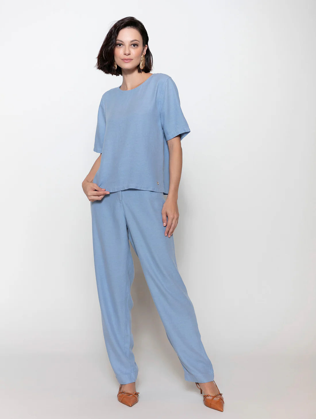 BLUSA DE GOLA REDONDA COM FENDAS E MANGAS CURTA BIAMAR