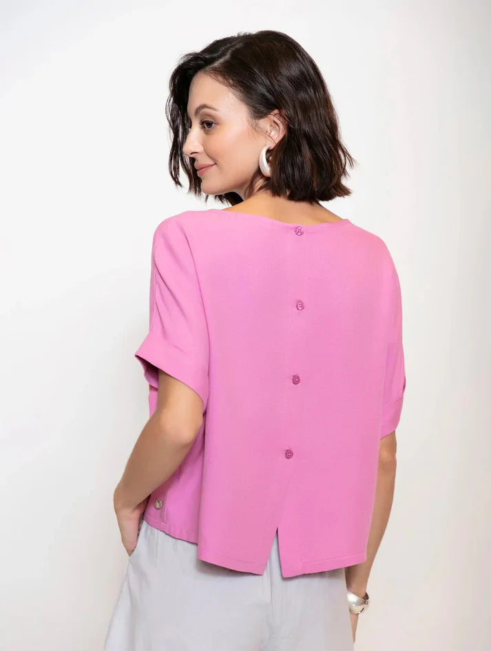 BLUSA DE GOLA REDONDA COM BOTÕES E MANGA CURTA DOBRADA BIAMAR 12038