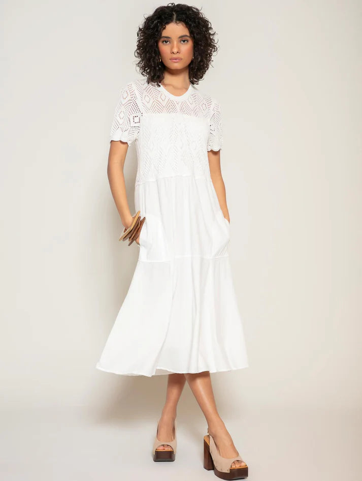 VESTIDO MIDI EVASÊ COM TRAMA VAZADA E BOLSOS BIAMAR 11973