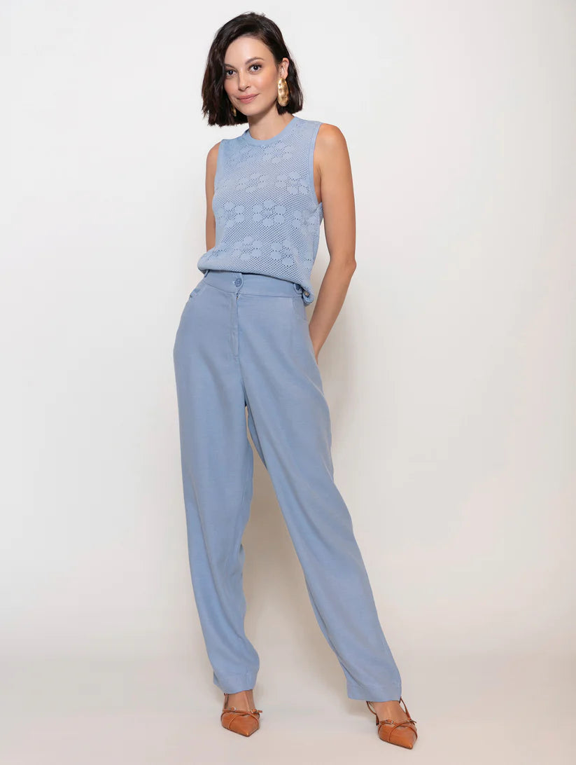CALÇA RETA COM BOLSOS E BOTÕES BIAMAR