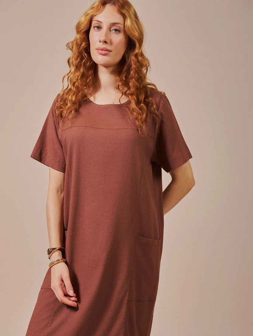 Vestido com bolsos aplicados Biamar 12270