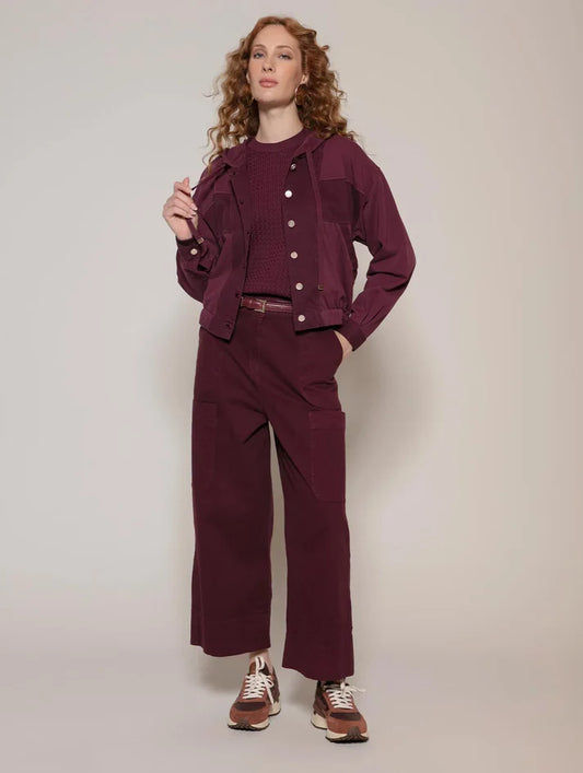 Jaqueta em moletom com capuz e detalhes em cotelê Biamar 12226