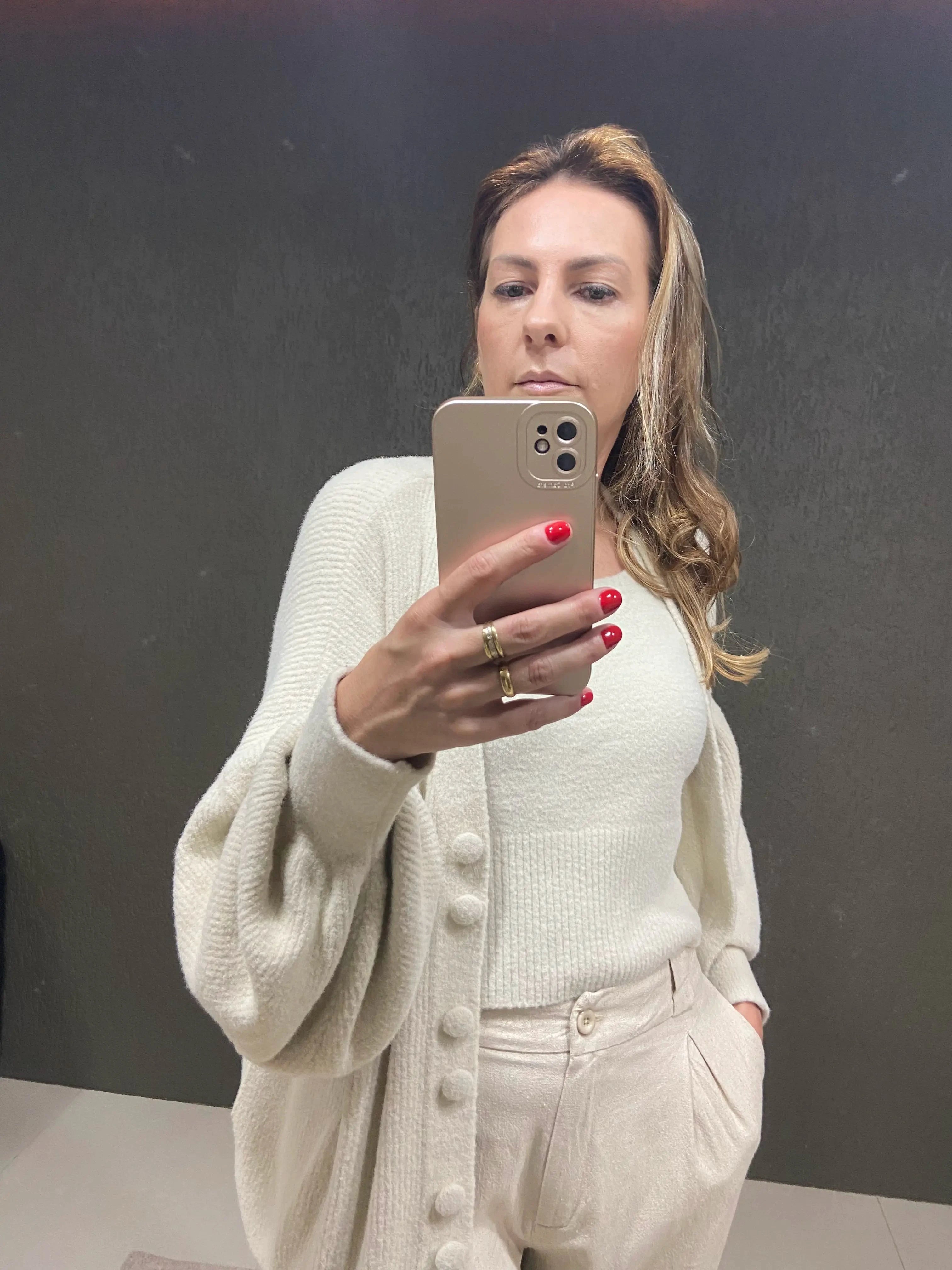 CASACO BIAMAR OVERSIZED EM FIO PLUMA