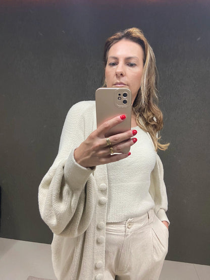 CASACO BIAMAR OVERSIZED EM FIO PLUMA