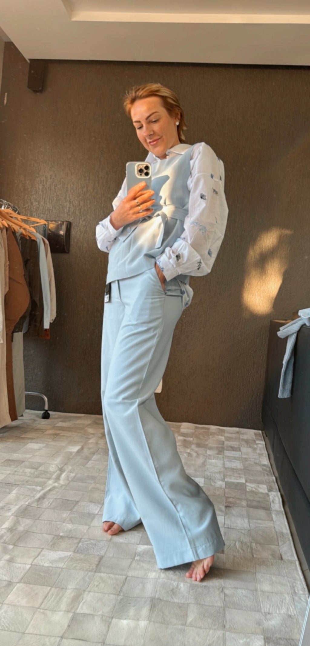CALÇA DE ALFAIATARIA CORTE RETO COM BOLSO