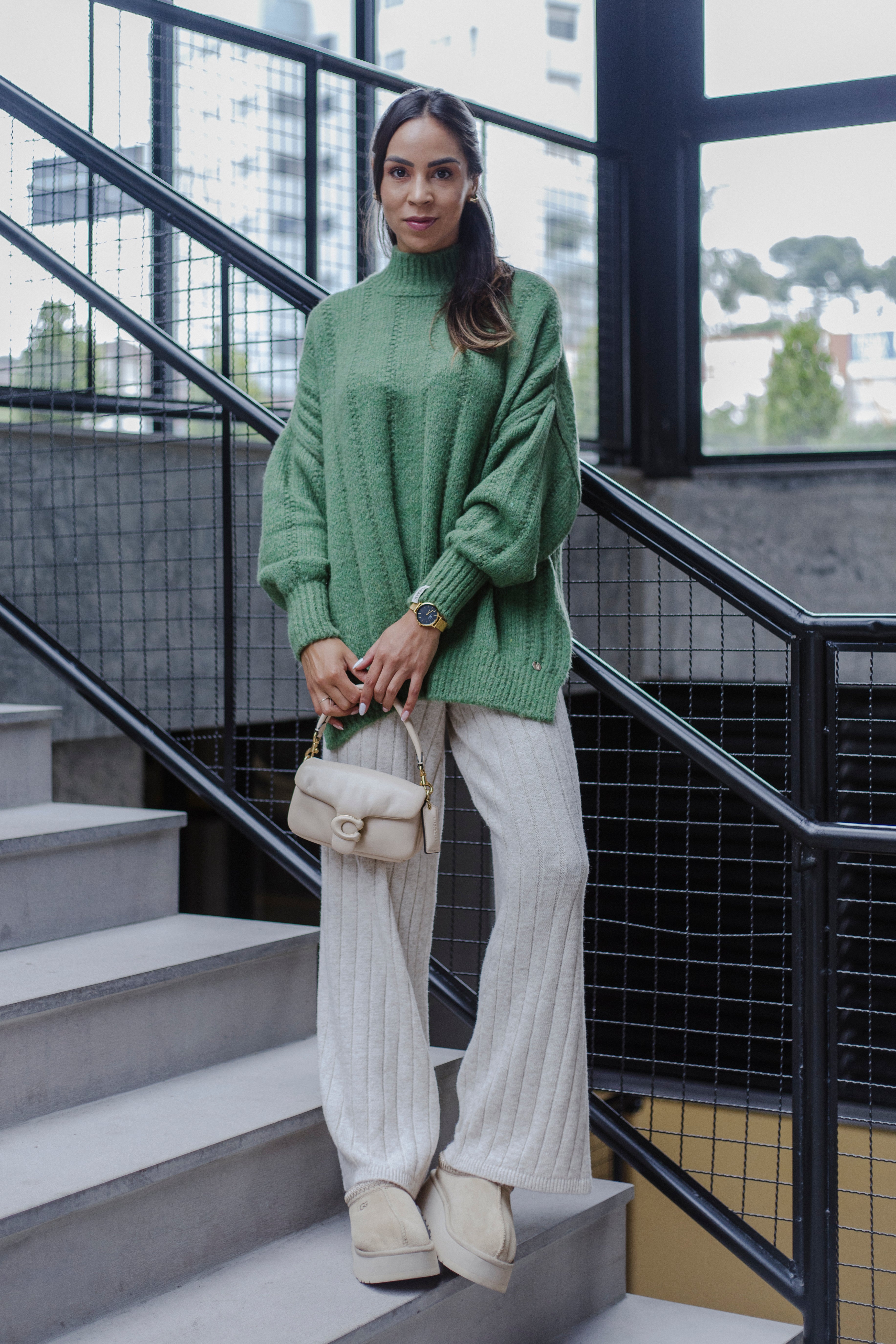 BLUSA BIAMAR OVERSIZED COM MANGAS CAVA QUADRADA