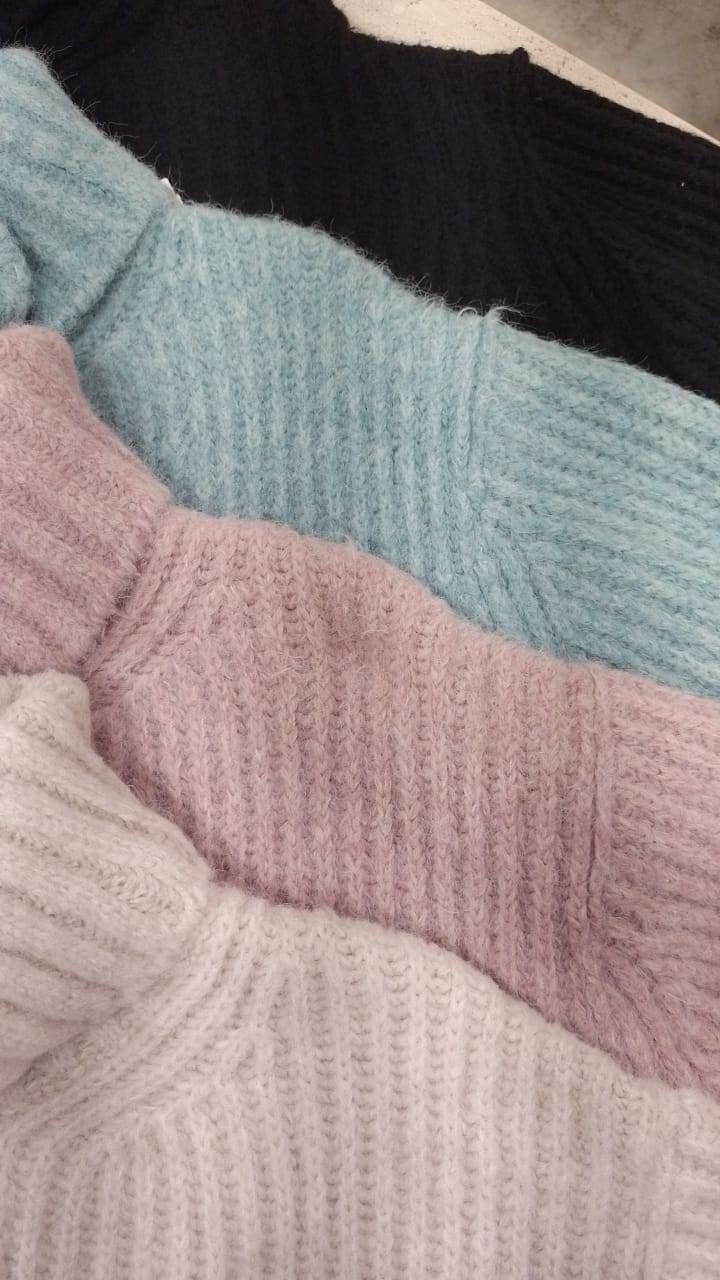 BLUSA TRICÔ BIAMAR GOLA ALTA