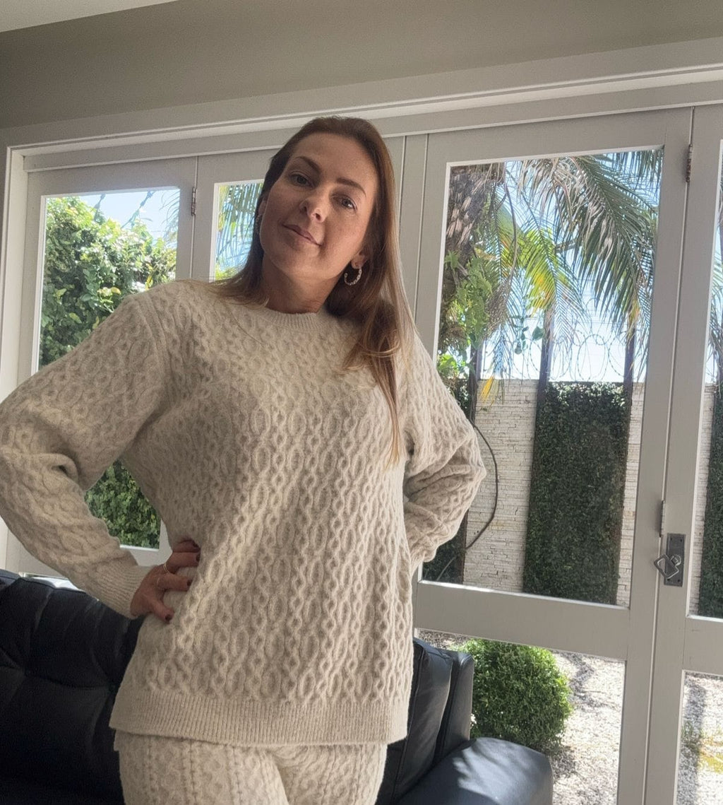 BLUSA ALONGADA OVERSIZED COM GOLA REDONDA E PONTO EM TRANÇA BIAMAR