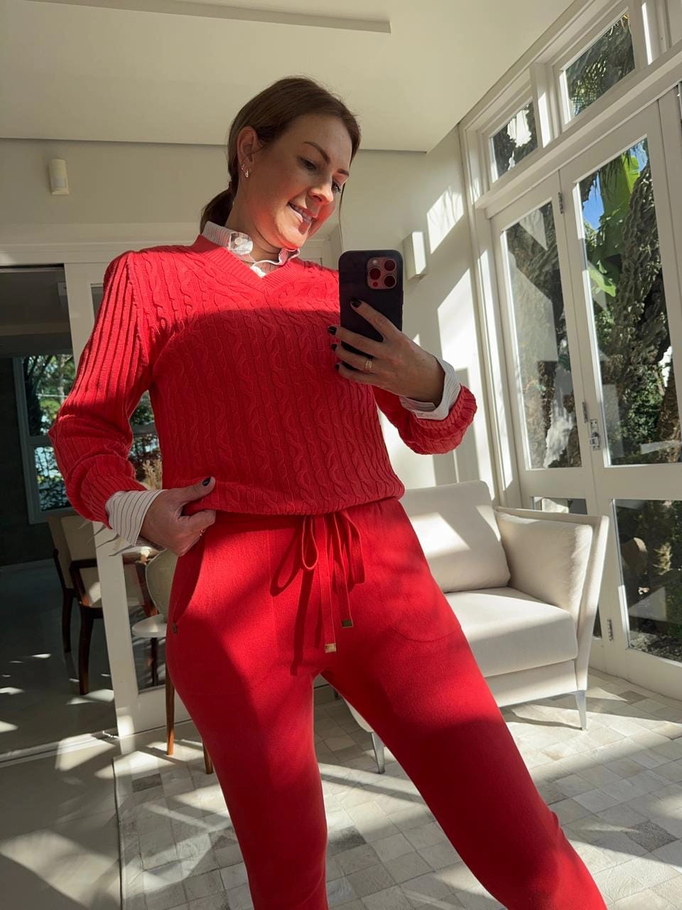 BLUSA BIAMAR DE TRANÇAS E MANGA CANELADA DECOTE V
