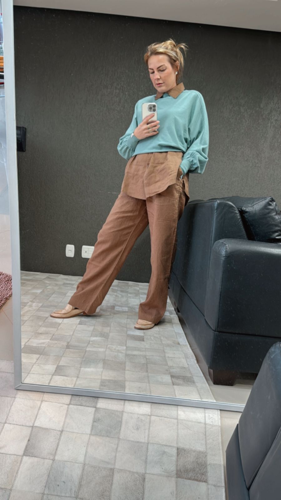 CALÇA RETA EM LINHO COM BOLSOS E ELÁSTICO BIAMAR 12065 100% LINHO
