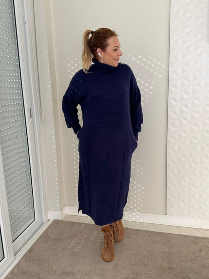 Vestido oversized Biamar comprimento mídi com bolso e gola alta 11109