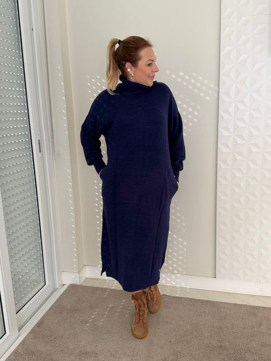 Vestido oversized Biamar comprimento mídi com bolso e gola alta 11109