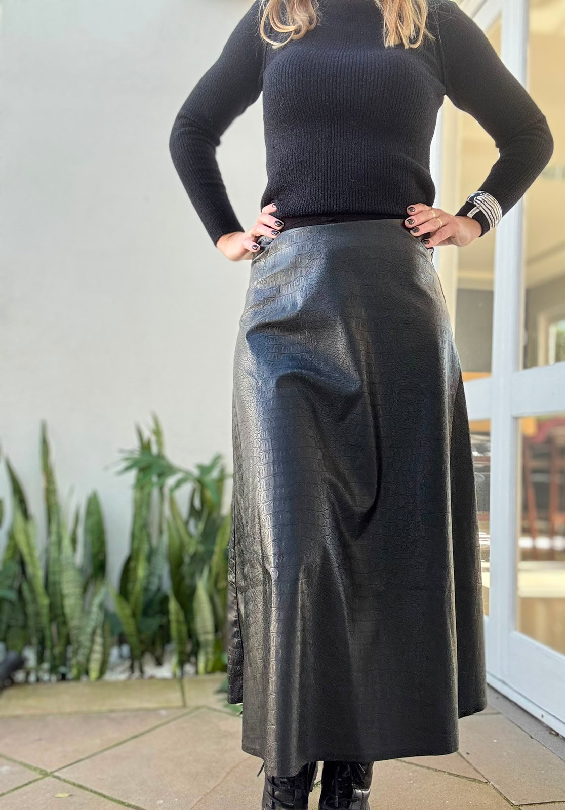 Saia Couro Eco Modelo Croco