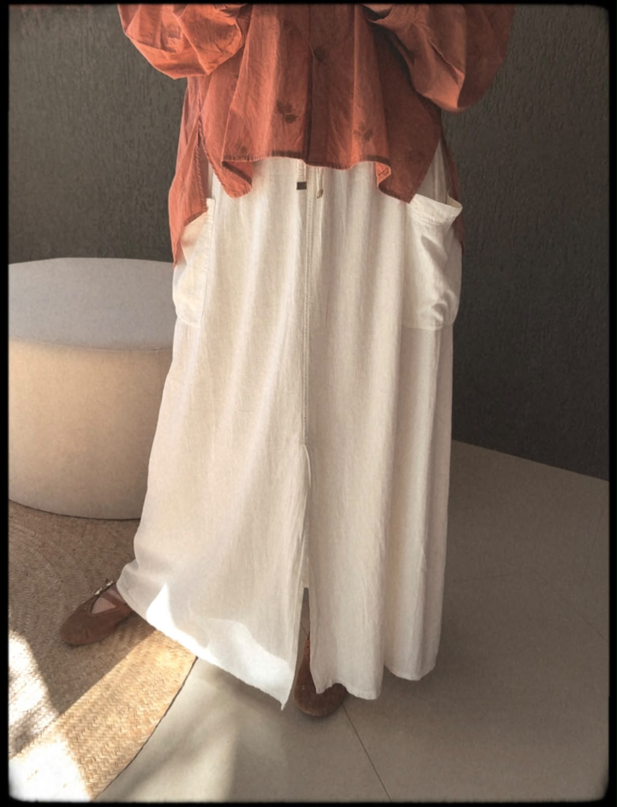 Saia midi com bolsos e cordão Biamar 12288