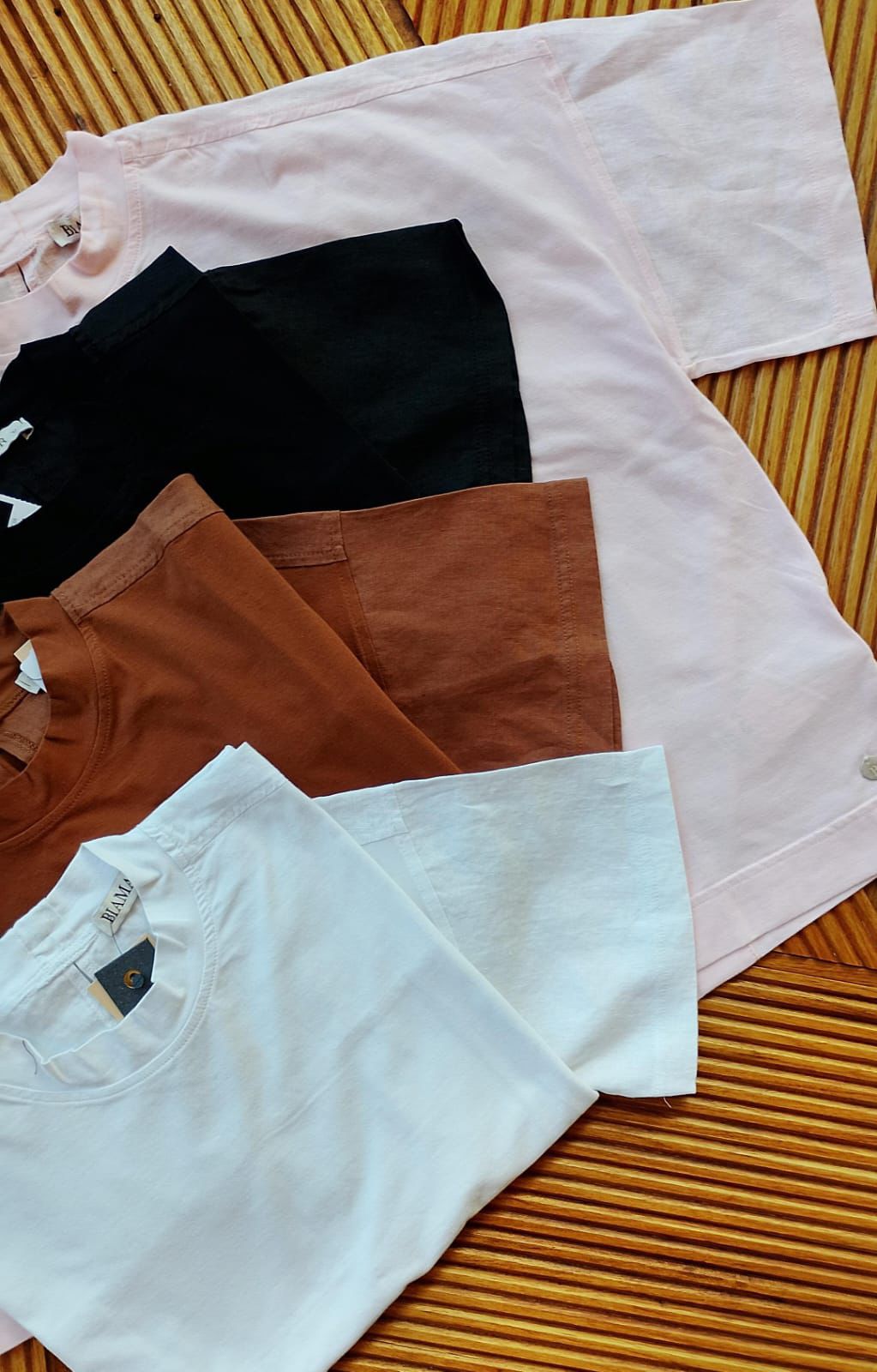 Blusa Biamar em algodão com recorte em linho 12421