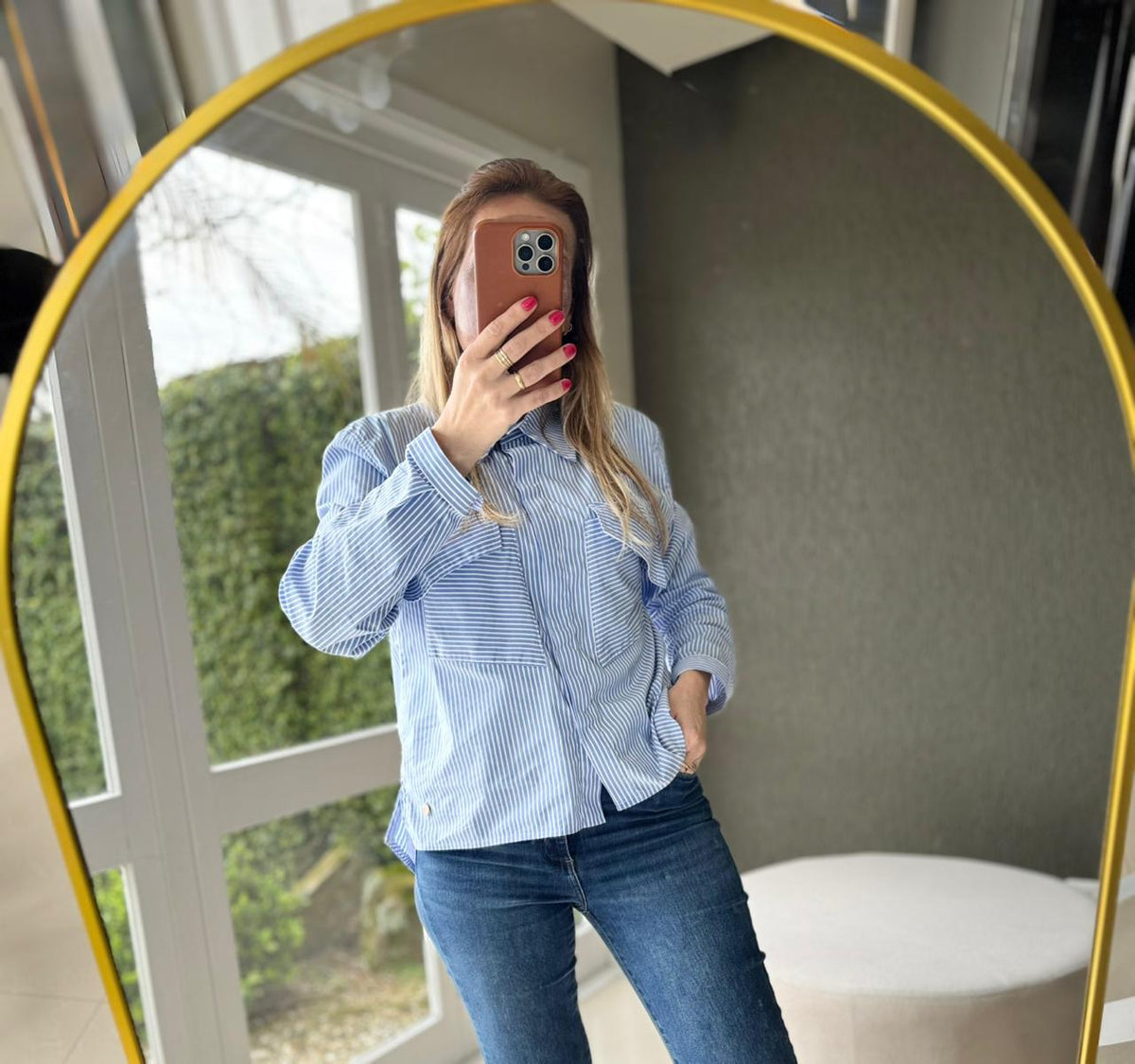Camisa com bolsos assimétricos e padronagem em listras Biamar 12314