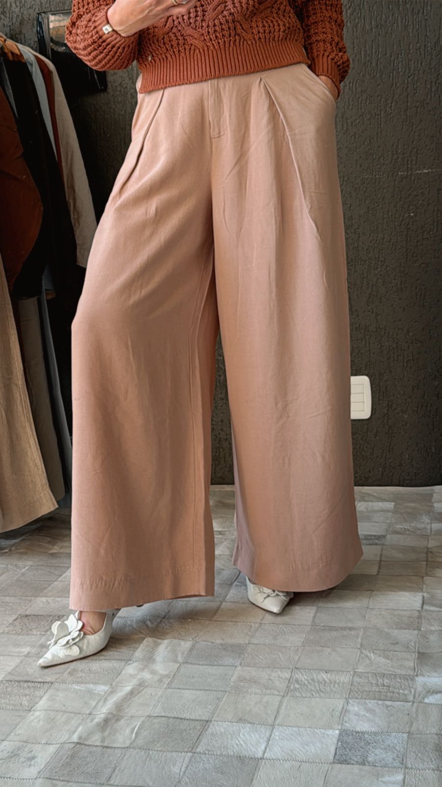 CALÇA PANTALONA COM PREGAS E BOLSOS FACA BIAMAR 12045