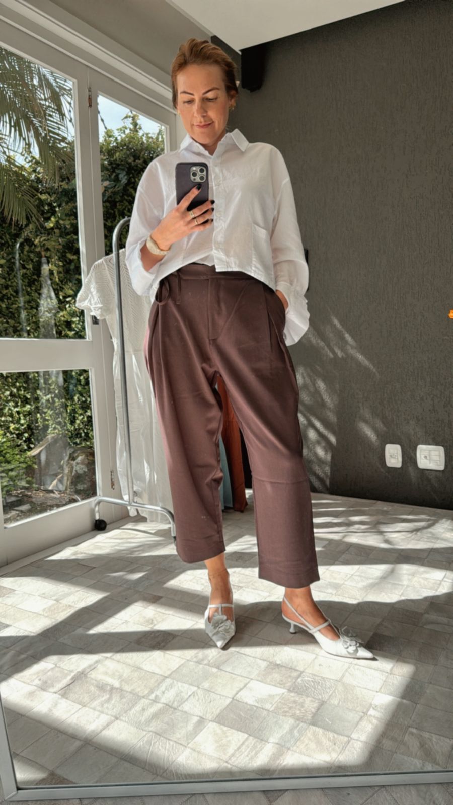 CALÇA COM PREGAS, BOLSOS FACA E CINTO BIAMAR 12043