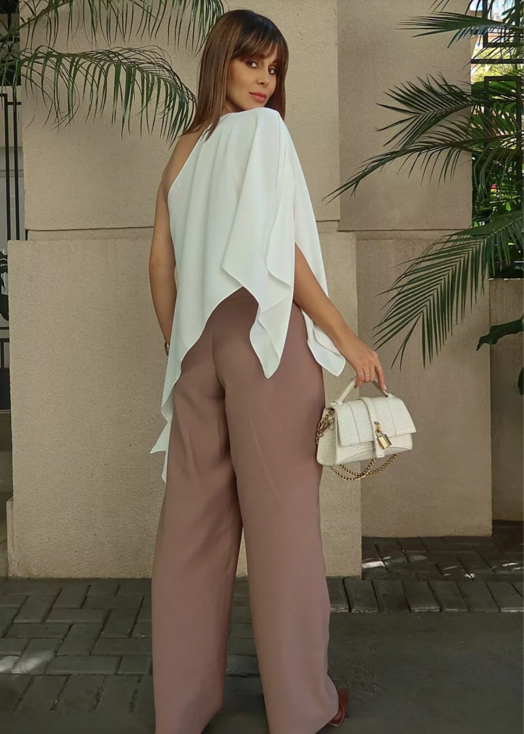 BLUSA VERSATILE EM VISCOSE