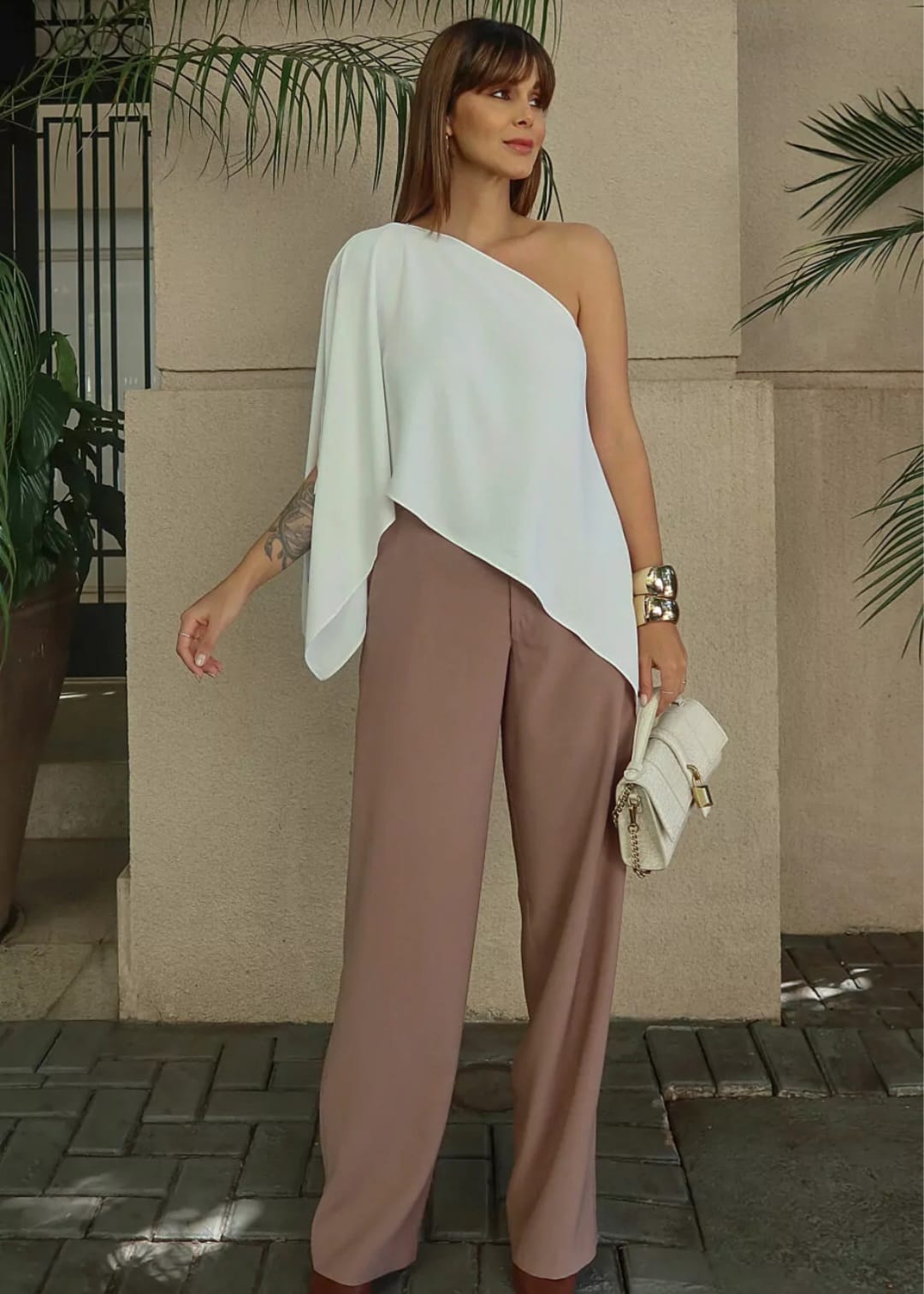 BLUSA VERSATILE EM VISCOSE