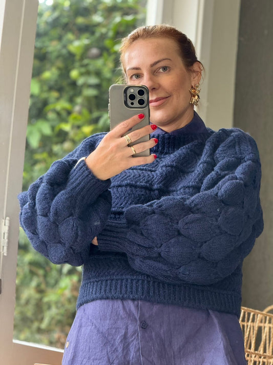 Blusa com gola redonda e mangas em ponto gota Biamar 11993