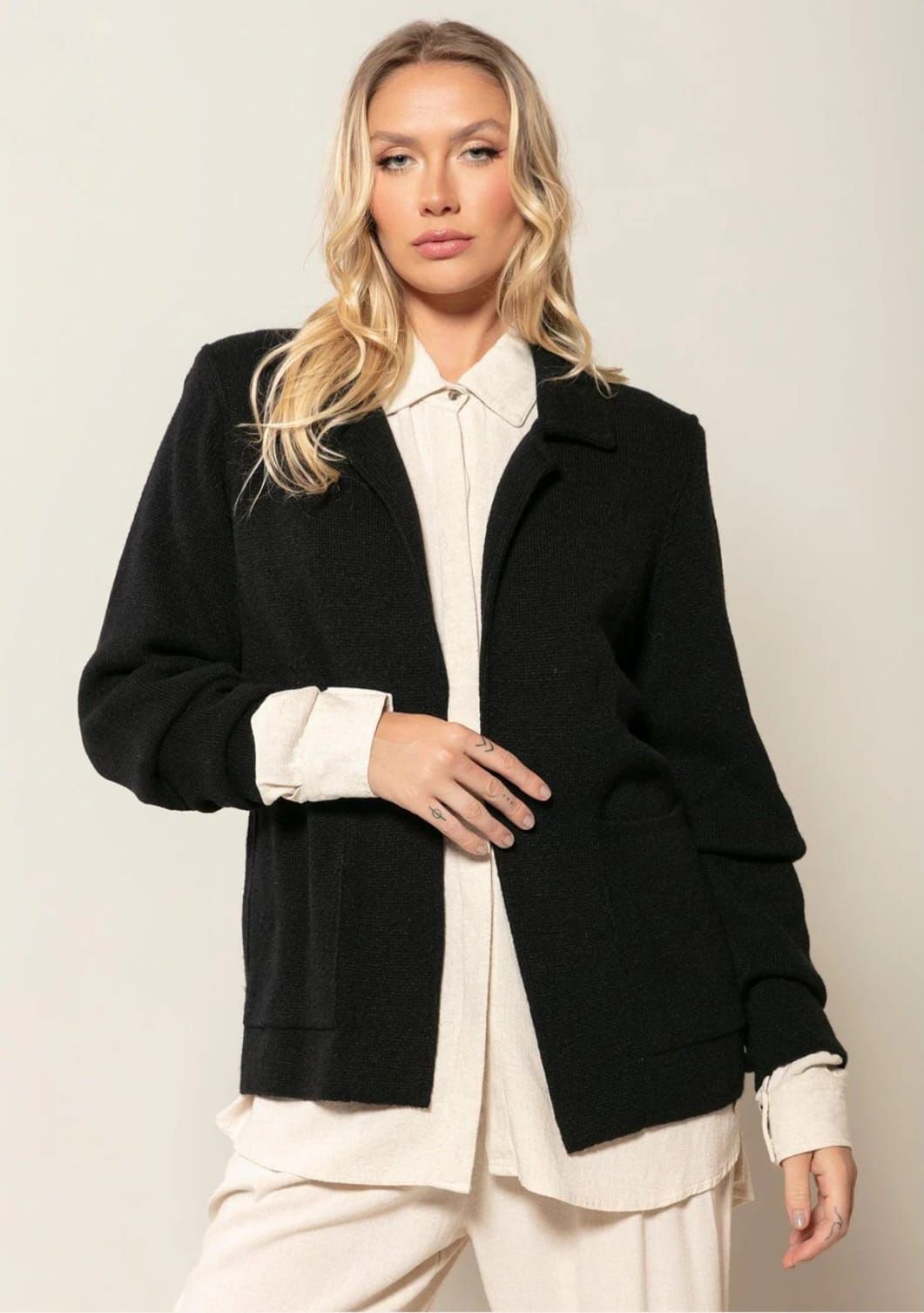 Blazer com ombreira e bolso Biamar  11653