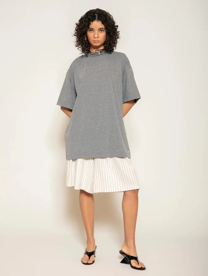 BLUSA OVERSIZED MANGA CURTA COM GOLA REDONDA E DETALHE EM TRICÔ BIAMAR 12094