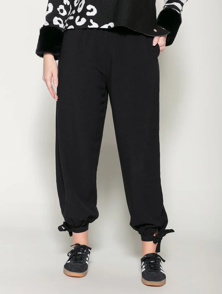 Calça Aladim com amarração e bolsos laterais Biamar 12234