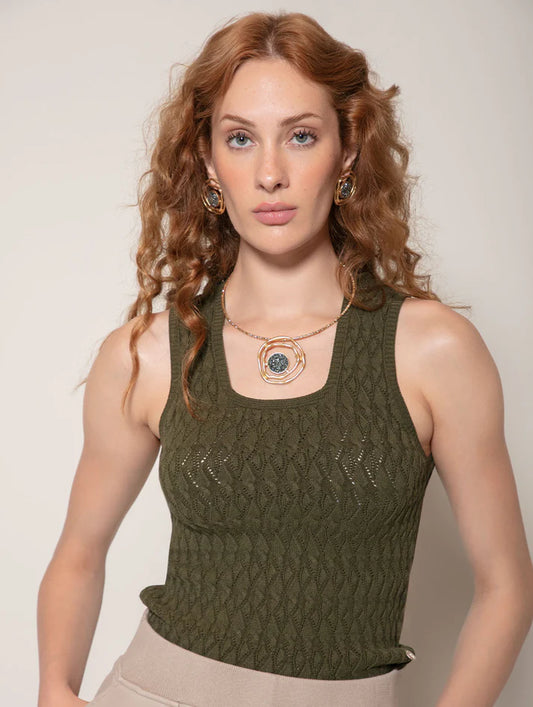 Regata em algodão com ponto vazado e decote quadrado Biamar 12360