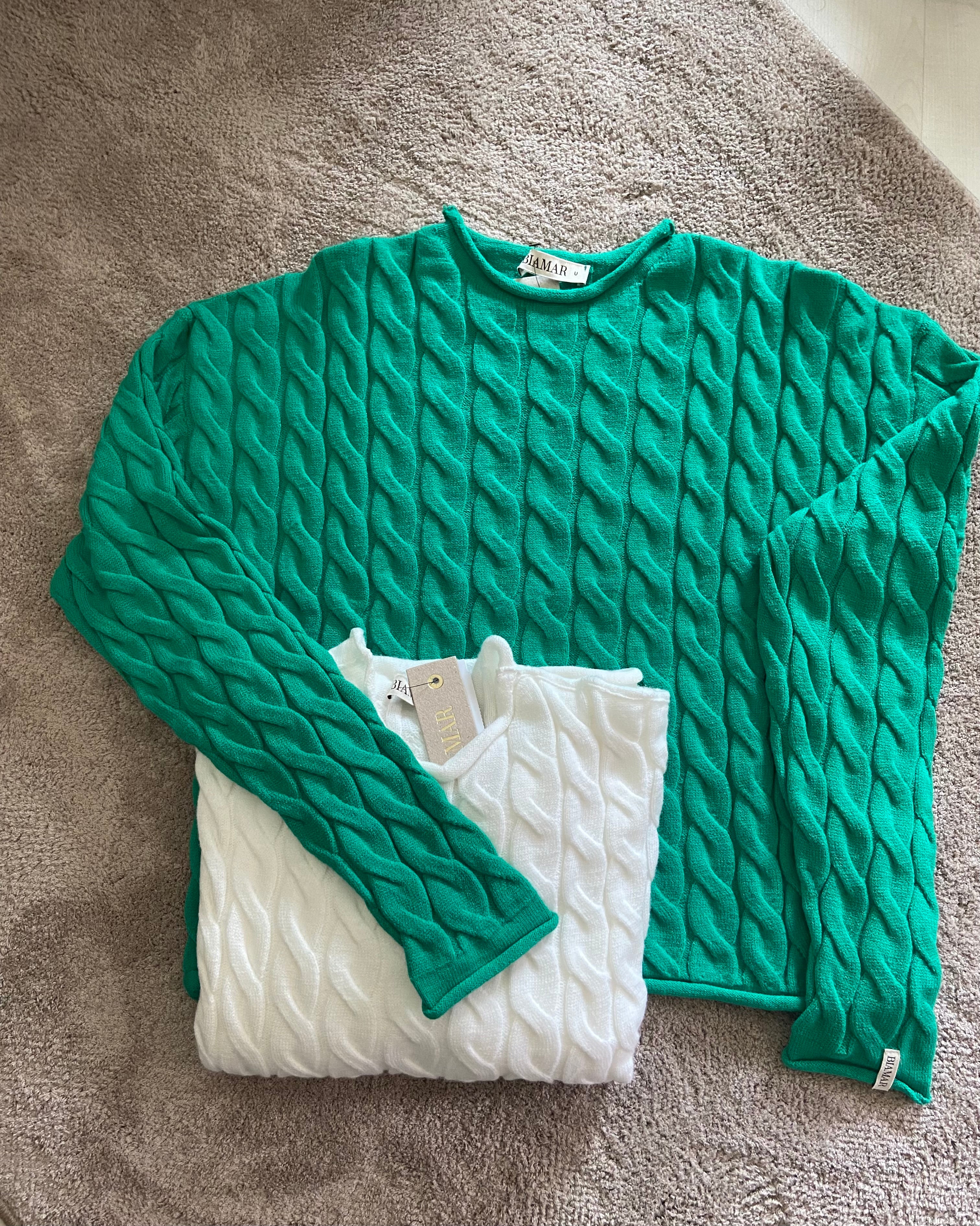 BLUSA TRABALHADA BIAMAR GOLA CANOA